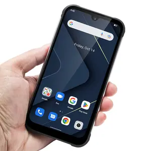 UNIWA W555Androidスマートフォン5.71インチスクリーンクアッドコア3 GBRAM 32GB ROMLTE対応耐衝撃マルチプラグ