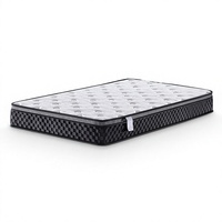 Matelas en éponge ergonomique moderne et minimaliste de petite taille, modèle à ressorts ensachés, compressé et emballé sous vide