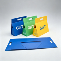 Luxuriöse Dreieckige Faltbare Geschenkbox Matt Laminiert Schaumstoffeinlage Integrierter Griff Stabile Papiertüte für Geschäftsgeschenkverpackungen