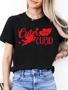 T-Shirt Casual da Donna con Collo Tondo, Stampa Cuore di Cupido per San Valentino, Manica Corta, 100% Cotone Jersey, Vestibilità Regolare - Product Image 1