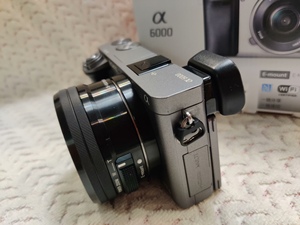 Cámara Digital Usada Barata <span class=keywords><strong>Alpha</strong></span> <span class=keywords><strong>A6000</strong></span> sin Espejo Full HD CMOS 24.3 MP con Tarjeta SD - Product Image 2