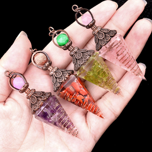 Pendolo in Cristallo Naturale per Bambini con Resina di Rame Antico, Ciondolo Esagonale Chakra, Strumento di Guarigione Energetica e Divinazione per Meditazione - Product Image 3
