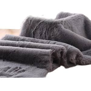 库存纯色锦缎面料仿兔毛毛绒服装面料保暖毛绒耐磨100%涤纶 - Product Image 5