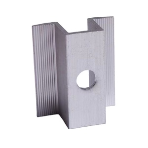 Vente directe usine : Pince de fixation intermédiaire solaire en alliage d'aluminium pour installation de panneaux photovoltaïques, certifiée ISO9001 - Product Image 1