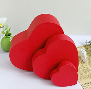 Caja de Regalo Rígida de Papel y Tela en Forma de Corazón, Personalizada y de Alta Gama, para San Valentín y Empaque de Bodas - Product Image 1