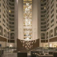 Projet de hall d'hôtel personnalisé Tube de verre tombant Grande suspension Lustre d'art en verre moderne de luxe suspendu