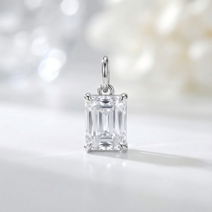 قلادة بحجر الماس المختبري 1.01 قيراط بقطع زمردي من الذهب عيار 18 قيراط 40+5 سم ذهب أبيض وأصفر HPHT CVD - Product Image 2