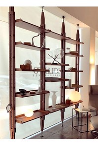 Étagère à livres <span class=keywords><strong>colonne</strong></span> minimaliste haut de gamme italienne, rangement, présentoir, armoire de sol de luxe pour livres <span class=keywords><strong>et</strong></span> objets, vitrine de luxe légère - Product Image 3