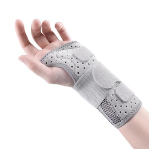 Attelle de poignet en acier respirante, fixateur articulaire unisexe, support de basketball, protection de poignet, protection de base - Product Image 1