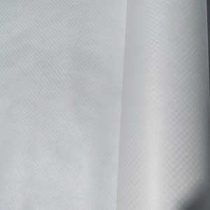 Membrane de barrière vapeur synthétique pour toiture, sous-couche stratifiée en tissu non tissé PP et tissé PE, anti-vieillissement, pour isolation des maisons - Product Image 6