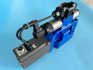 R901030392 4WRKE16E1-200L-3X/6EG24K31/F1D3M DIRECCIONAL PROPORCIONAL - Product Image 1