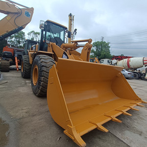 Chargeuse sur pneus d'occasion Cat 966L, faible nombre d'heures, d'origine japonaise, modèle classique robuste, efficace pour les carrières et la construction. - Product Image 2