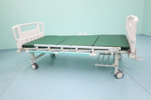 Produsen Peralatan Medis Menyediakan Tempat Tidur Rumah Sakit Manual Model LK-B6 Merek LK 2 Fungsi Bekas Kapasitas 250kg Garansi 2 Tahun - Product Image 3