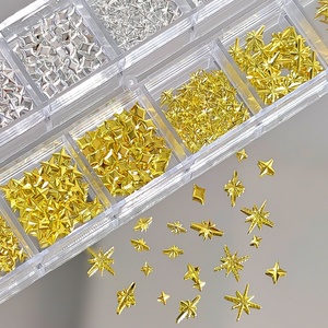 Décorations d'ongles 3D DIY Tetraptera 12 compartiments, strass en alliage métallique brillant doré et argenté en forme d'étoile pour Noël - Product Image 2