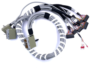 โรงงาน YZCONN ผู้ผลิตชุดสายเคเบิลแบบกำหนดเอง ชุดเชื่อมต่อควบคุมตัวถัง และชุดสายไฟสำหรับอุปกรณ์หนัก - Product Image 4