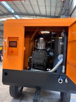 Compresseur d'air à vis mobile diesel à deux étages GLGW fabriqué en usine, 600 CFM, 17 bars, Yuchai 141 kW, pour forage minier