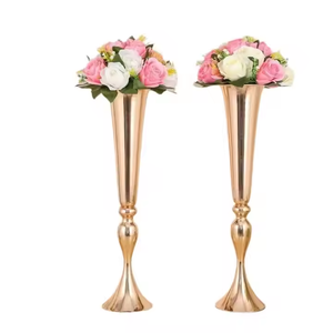 Luxury Gold Metal Vase Flower Stand for Wedding Banquet Decoration Party <strong>Centrepiece</strong> for <strong>Dining</strong> <strong>Table</strong> - Product Image 1