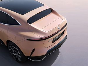<span class=keywords><strong>Avatar</strong></span> 11 AWD EV | Aceleración <span class=keywords><strong>3</strong></span>,98 S, cabina HarmonyOS e interior de cuero Nappa - Product Image 2