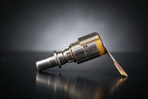 Módulo Transmisor Láser DFB MQW TOSA LC de 25G y 1310nm de Alto Rendimiento para Comunicación por Fibra Óptica Monomodo - Product Image 4