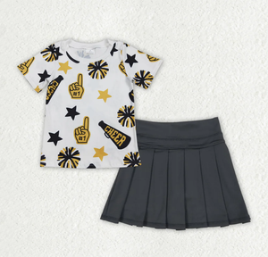 ชุดเสื้อยืดแขนสั้นพิมพ์ลายพร้อมกระโปรงจีบสำหรับเด็กผู้หญิง 2 ชิ้น - Product Image 3