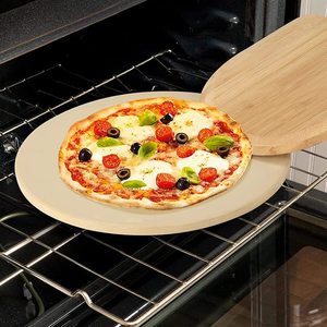 Piedra Refractaria Redonda para Pizza de 32.5 cm, Bandeja de Cerámica Beige con Soporte para Horno - Product Image 4