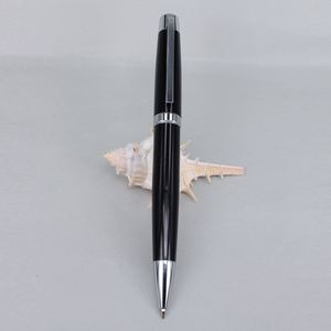 Bolígrafo de Lujo Plateado con Diseño Retorcido, Bolígrafo de Metal Promocional con Logotipo de Marca de Auto, Punta de 1.0 mm, Tinta Negra - Product Image 5