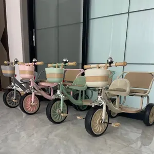 Triciclo per Bambini con Sedile Posteriore per Gemelli Fratelli Sorelle Giocano Insieme Manubrio Regolabile in Altezza - Product Image 6