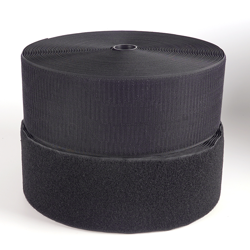 ตะขอ+ห่วงสีดำ C