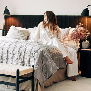 Venta al por mayor de estilo nórdico italiano acolchado aire acondicionado manta de terciopelo para <span class=keywords><strong>cama</strong></span> de dormir - Product Image 5