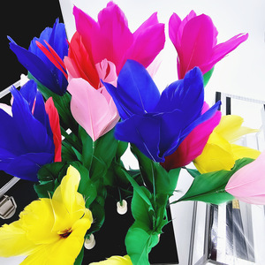 Flower <b>Mirror</b> Box: Flowers Emerge from an Empty Box - King Magic Magic Props for Festivals, Stages, Parties, and Entertainment. - Product Image 4