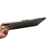 MacBook Pro 13 pouces 2017 d'occasion, Intel i7, 16 Go de RAM, 256 Go SSD, 2 Thunderbolt, 2560x1600, 5-7 heures d'autonomie, clavier anglais