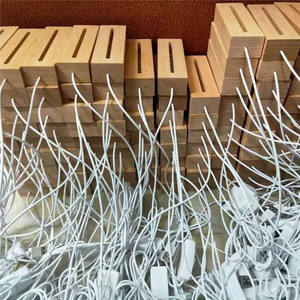 <span class=keywords><strong>TAKARA</strong></span> <span class=keywords><strong>TOMY</strong></span> – veilleuse LED 3D en hêtre, dessin animé Pikachu Mario, en acrylique, lampe de Table en bois, cadeau d'anniversaire créatif - Product Image 3