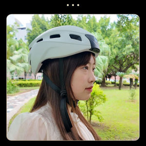 <b>Smart</b> Cycling Helmet Built-In 1080P <b>Camera</b> <b>WiFi</b> Voice Control Music Rear Turn Signal Safety Helmet - Product Image 2