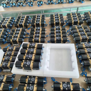 空气管路气动推入接头推入式接头塑料气动接头用于pu管尼龙管 - Product Image 2