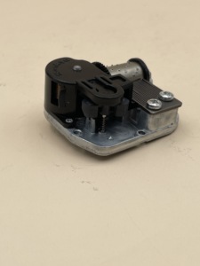 Mecanismo de Caja <span class=keywords><strong>Musical</strong></span> Giratorio de Cuerda Sankyo Silver de 18 Notas para Cajas de Música DIY, Regalos de Antigüedades de Boutique - Product Image 4