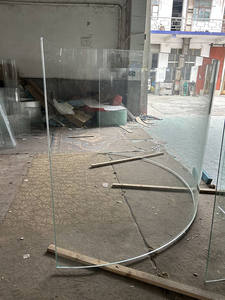 Verre architectural courbé trempé de haute résistance et résistant à la chaleur, de 3 mm à 30 mm, fabriqué en usine - Product Image 4