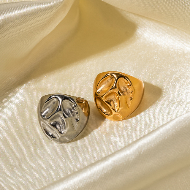 Hyperbole Pleated Oval Flat Top Enamel Rings 18K Gold Plated 316L Stainless Steel Chunky Embossed Lava Finger Rings