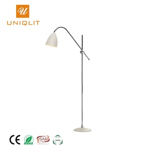 Français Vintage D'intérieur de Décor D'hôtel Fer Blanc <span class=keywords><strong>Lampadaire</strong></span> Avec <span class=keywords><strong>Liseuse</strong></span> - Product Image 1