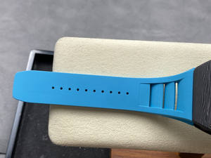 Reloj Mecánico de Pulsera Fórmula Uno con Caja de Fibra de Carbono y Movimiento Esqueletizado, una Obra Maestra de la Era - Product Image 6