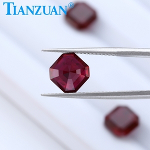 ทับทิมสังเคราะห์ทรงเหลี่ยมมรกต สีแดงเข้ม ใบรับรอง AGL เบอร์ 9 #   คอรันดัมพร้อมสิ่งแปลกปลอมที่มองเห็นได้ หินมีค่าแบบไม่มีตัวเรือน - Product Image 4