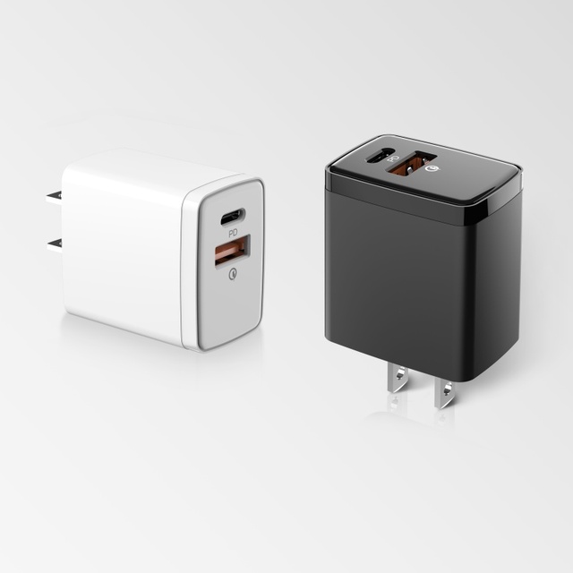 High Quality 2-in-1 PD 20W Type-C Wall Charger with OTP Protection for EU/US/UK Plugs