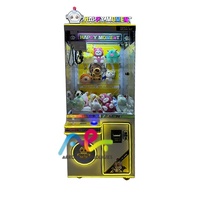 Vente en gros de bonbons à jetons jeu d'arcade pas cher poupée en peluche attrape-griffes petit jouet griffe saisir grue machine