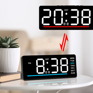 Horloge numérique LED intelligente à affichage mural, de table ou de bureau, avec réveil, calendrier, lumière d'ambiance et design minimaliste pour la décoration de la salle de classe et de la chambre. - Product Image 4