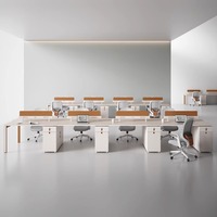Ensemble de poste de travail de bureau moderne pour 4 personnes, bureau modulaire pour le personnel avec écran de confidentialité et armoires de rangement intégrées