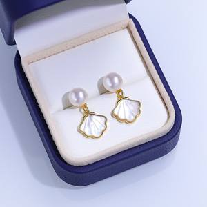 Natural Freshwater Pearl Stud Earrings S925 Sterling Silver Needle Micro-set Light Luxury Delicate Earrings Pearl Jewelry - Product Image 1