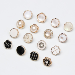 Bouton en cristal <span class=keywords><strong>de</strong></span> haute qualité, boutons <span class=keywords><strong>de</strong></span> coquille <span class=keywords><strong>de</strong></span> bouton en diamant, vente en gros - Product Image 5
