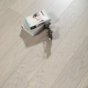 Suelo de Roble Blanco de Nueva Generación con Sistema de Clic de 3 Capas - <span class=keywords><strong>15</strong></span> mm de Grosor, 1.2 mm Superior, Acabado <span class=keywords><strong>Mate</strong></span> Cepillado, Apto para Uso Doméstico y Comercial - Product Image 1