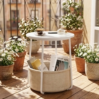 Convient pour le salon, la chambre et le balcon, table basse ronde en bois massif, accompagnée d'un panier de rangement en tissu amovible.