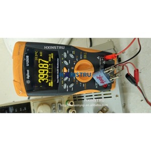 Multímetro digital portátil Keysight U1253B de 50K conteos DMM con pantalla OLED, contador de frecuencia y salida de onda cuadrada. H - Product Image 5
