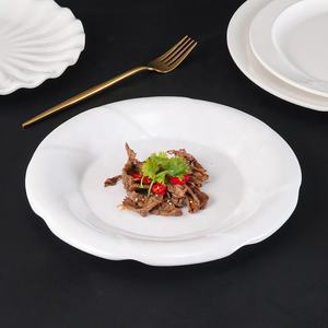 Assiettes en mélamine blanche élégantes de luxe avec logo Bols à vaisselle de luxe Assiettes à dîner creuses en gros - Product Image 4